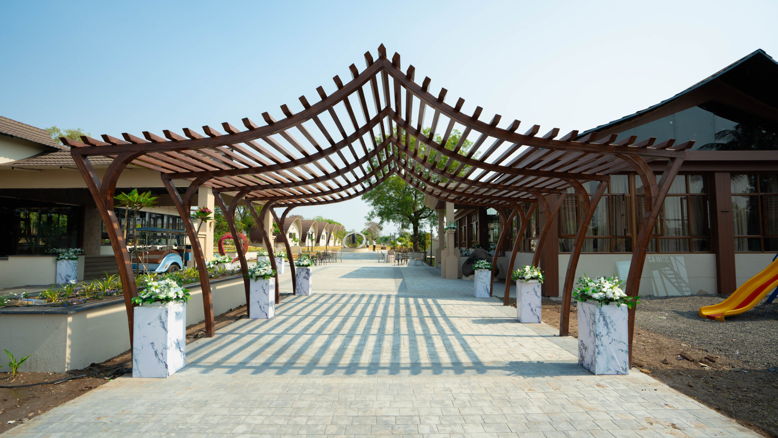 welcome at The Silk Route Resort, Manchar